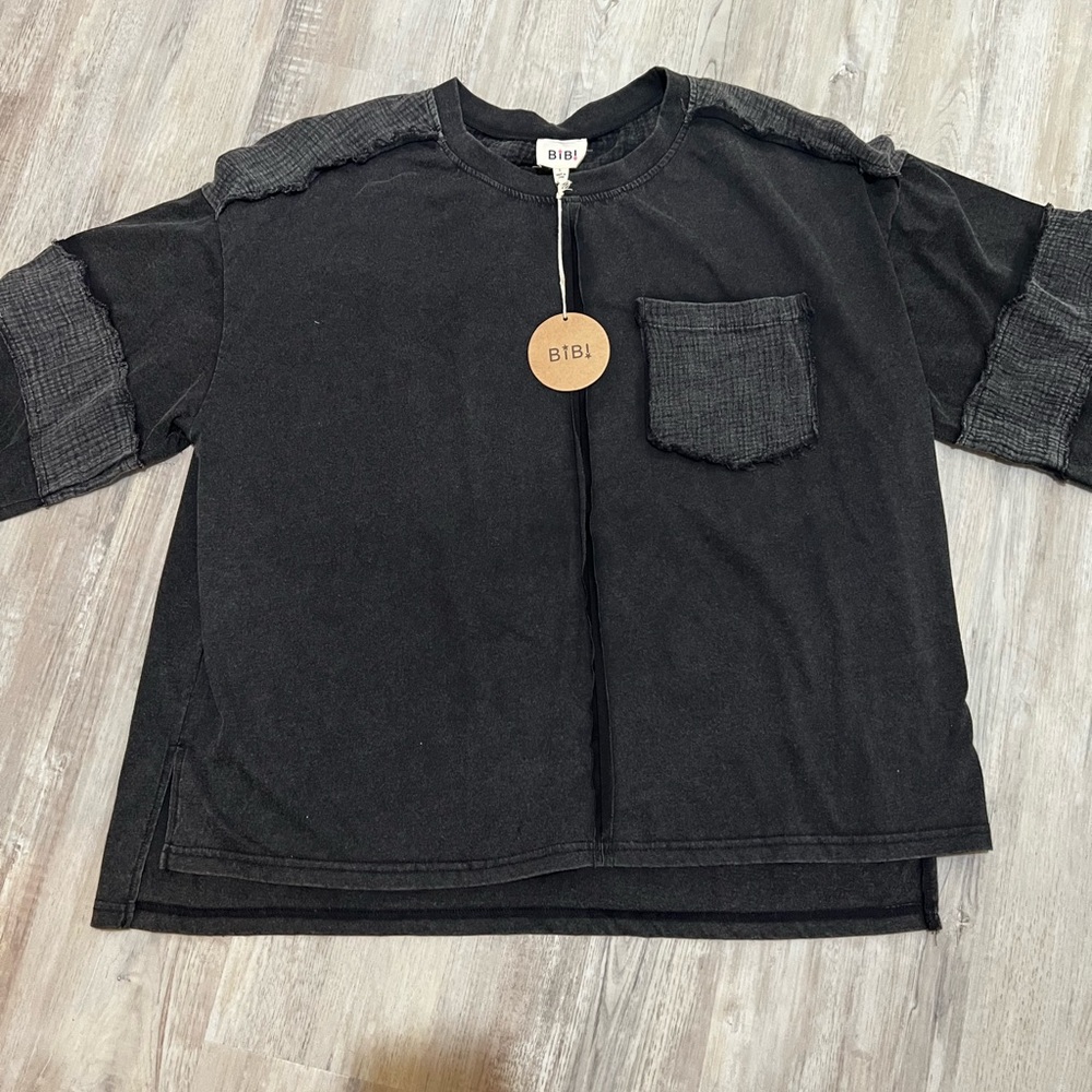 BIBI Black Long Sleeve cotton gauze tshirt